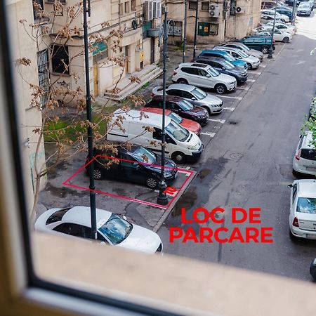 Comfy Apartment With Private Parking And Netflix Bucarest Esterno foto